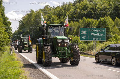 Godętowo. Protest Rolników, którzy wyjechali kilkunastoma...