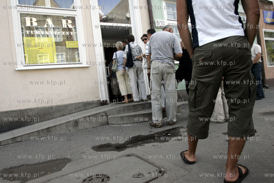 Kolejka do Baru Turystycznego jak za dawnych czasow....