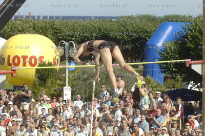 Molo w Sopocie - konkurs skokow "Tyczka na molo" ....