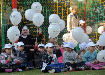 Gdansk, Brzezno. Oficjalnie otwarcie kolejnego boiska...