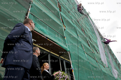 Gdansk, Wrzeszcz, al. Grunwaldzka. Uroczystosc zawieszenia...