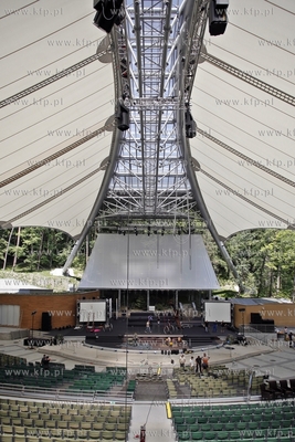 Sopot. Nowa Opera Lesna tuz przed pierszym koncertem.
26.07.2012
fot....