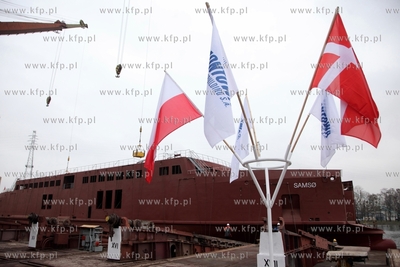 Wodowanie ekologicznego promu na zamowienie dunskiej...