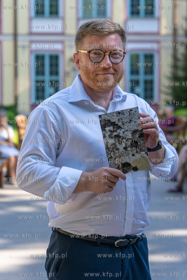 Oliwskie Dni Poezji w Parku Oliwskim. Nz. Tomasz Snarski...