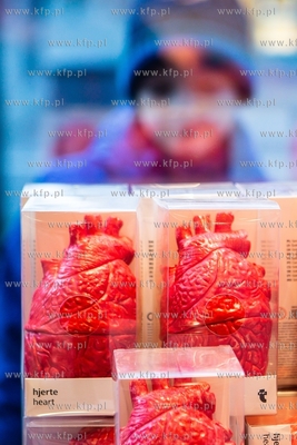 Gdynia. Walentynkowe witryny sklepowe. 08.02.2019 /...