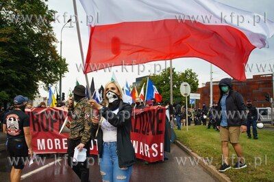 Gdańsk. Marsz nacjonalistów i kontrmanifestacja....