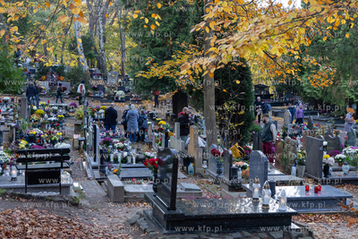 Dzień Wszystkich Świętych na Cmentarzu Srebrzysko....