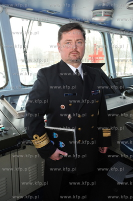 Polska Marynarka Wojenna przejmuje dowodzenie Stalego...