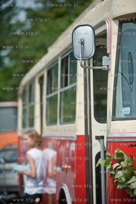 Gdynia. Udostepniony do ogladania, zabytkowy trolejbus...