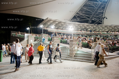 Sopot. Inauguracja nowej Opery Lesnej. Spektakl pt...