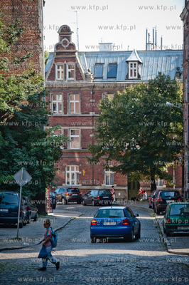 Gdansk. Kamienice przy ul. Biskupiej. 11.09.2012 fot....