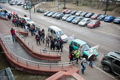Gdansk. Protest zwiazkow zawodowych Szpitala Specjalistycznego...