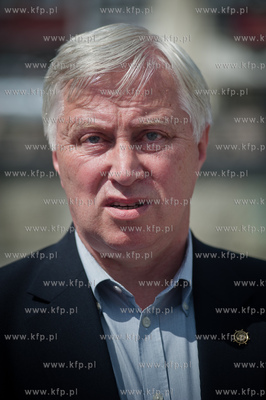 Gdansk. Pobrzeze Rybackie. Konferencja prasowa poprzedzająca...