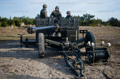 Centralny Poligon Sil Powietrznych w Ustce. Strzelanie...