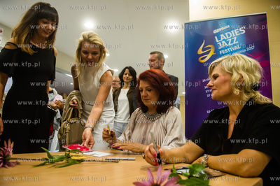 Gdynia. Teatr Muzyczny. Duża Scena. Festiwal Ladies...