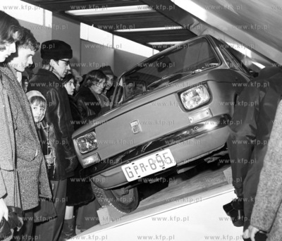 Prezentacja w Gdansku nowego polskiego samochodu fiata...