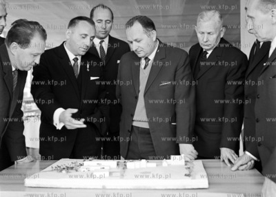 Rektor Wyzszej Szkoly Ekonomicznej w Sopocie Stanislaw...