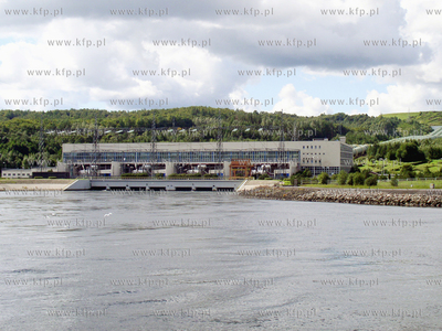 Elektrownia Wodna Zarnowiec S.A. w Czymanowie
2004
Fot....