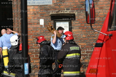 Pozar zabytkowego kosciola sw Katarzyny w Gdansku.Straz...