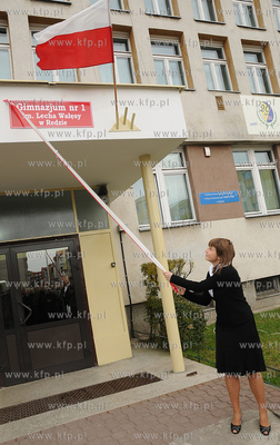 Nadanie imienia Lecha Walesy Gimnazjum nr 1 dzialajacym...