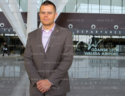 Lotnisko im Lech Walesy w Gdansku - Rebiechowie. Nowo...