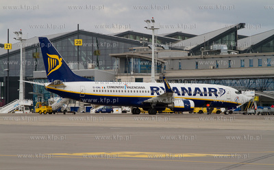 Gdansk,Rebiechowo. Nz. Boeing 737-800 linii Ryanair....
