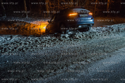 Trudne warunki drogowe na pomorskich drogach. 
21.12.2021
Fot....