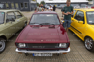 Wakacyjny zlot motoryzacyjny samochodów polskiej produkcji...