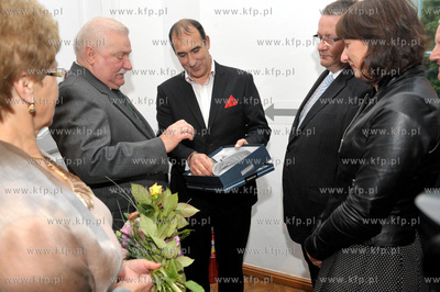 Urodziny Lecha Walesy w Palacu Opatow w Gdansku Oliwie.Koszula...