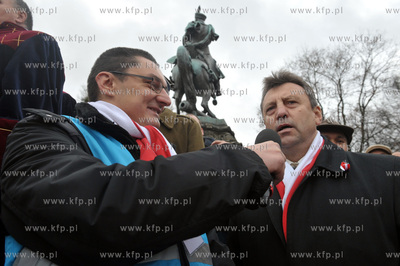 Gdanska Parada Niepodleglosci. Po pomnikiem krola Jana...