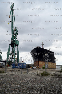 Gdynia. Okolice stoczni Nauta na u. Waszyngtona.  Na...