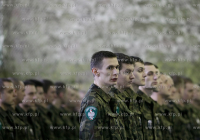 Gdans. Slubowanie nowych straznikow Morskiego Oddzialu...