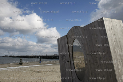 Sopot. Szafa, ktora upamietnia pierwszy film Romana...