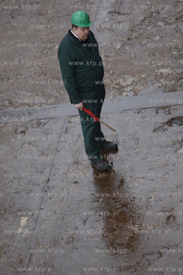 Stocznia Gdansk. Wodowanie specjalistycznego statku...