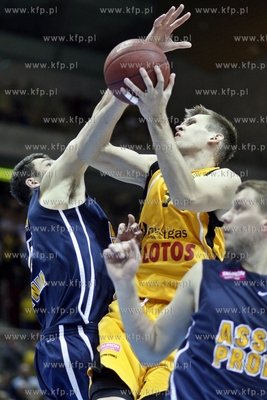 Sopot. Ergo Arena. Trzeci mecz finalowy Tauron Basket...