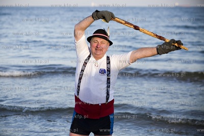 Gdańsk Jelitkowo. Morsy powitały Nowy Rok tradycyjną...