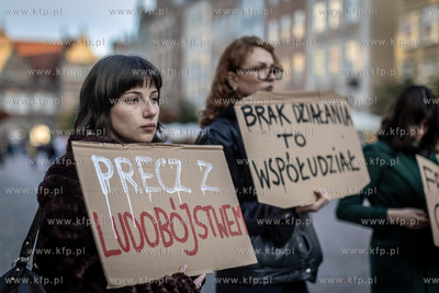 Długi Targ w Gdańsku.  Trójmiasto Przeciw Ludobójstwu...