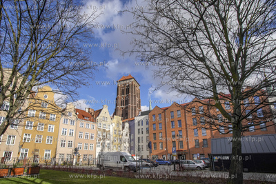 Gdańsk. ul. Lektykarska, Kamienice i hotel Hampton...