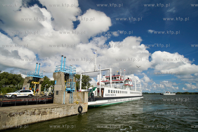 Przeprawa promowa Karcibór - Świnoujście przeznaczone...