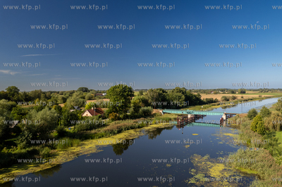 Żuławka Kolej Dojazdowa. Most obrotowy w Rybinie....