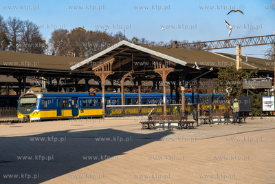 Dworzec PKP Gdańsk Główny. Odjazd pociągu SKM....