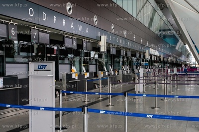 Gdańsk, Port Lotniczy im. Lecha Wałęsy. Z powodu...
