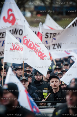 Gdansk. Pikieta Federacji Zwiazkow Zawodowych Sluzb...
