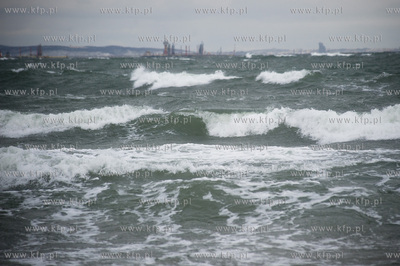 Ggansk. Gorki Zachodnie. Wysoka fala i calkowicie zalana...