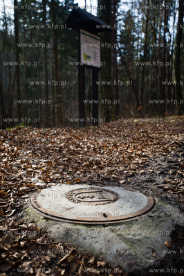Gdansk. Oliwa, Trojmiejski Park Krajobrazowy. Sciezka...
