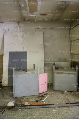 Gdansk. Rozbiorka punktow handlowych znajdujacych sie...