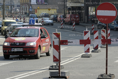 Nauka jazdy na ulicach Gdyni  27.06.2006r. 
Fot. Andrzej...
