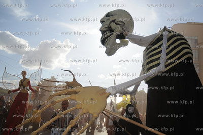 Cudawianki czyli Noc Swietojanska w Gdyni. Nz Miedzynarodowa...