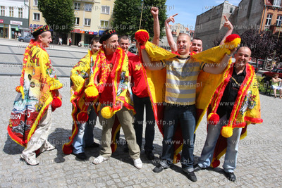 Swinoujscie. Ostatni poborowi wychodza dzis do rezerwy....