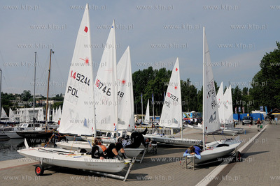 Gdynia. Przygotowania do Zlotu Zaglowcow The Tall Ships...